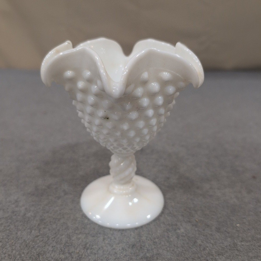 Fenton Milk Glass Hobnail Ruffled Vase Spiral Twist Stem White Mid Century - Picture 4 of 7